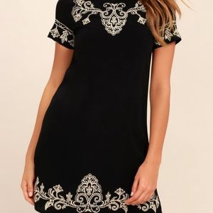 🥀NWT Lulu’s Tale to Tell Embroidered Dress🥀